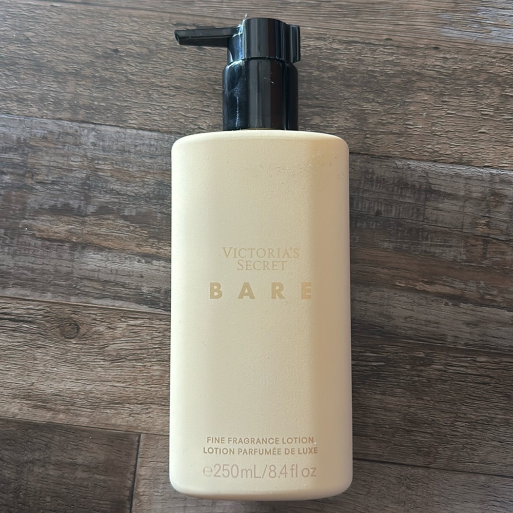 Victoria’s Secret Bare lotion
